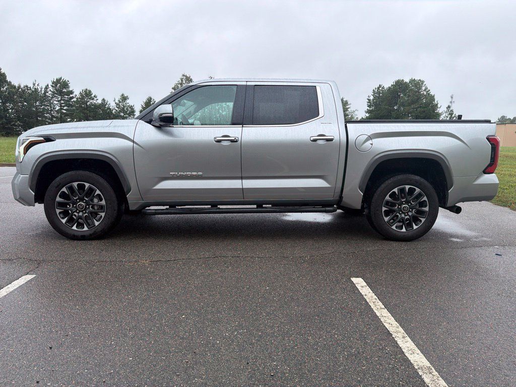 Used 2023 Toyota Tundra Limited AWD/4WD image 4