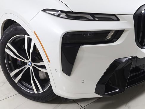 Used 2023 BMW X7 xDrive40i w/ M Sport Package image 21