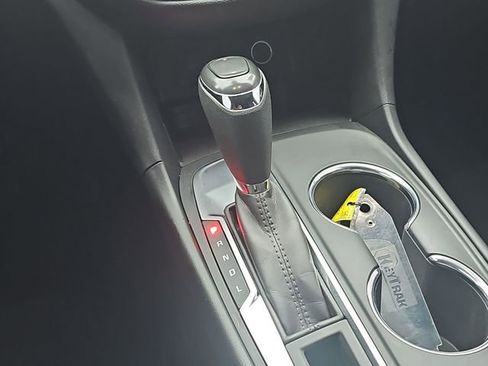 Used 2019 Chevrolet Equinox LT image 16