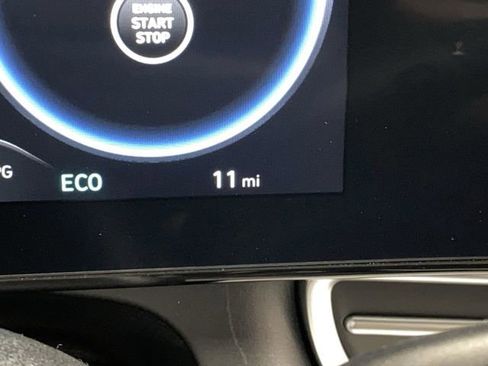 New 2025 Hyundai Elantra Limited image 6