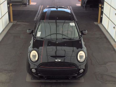 Used 2017 MINI Cooper S image 2