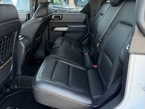 Certified 2023 Ford Bronco Badlands AWD/4WD image 30