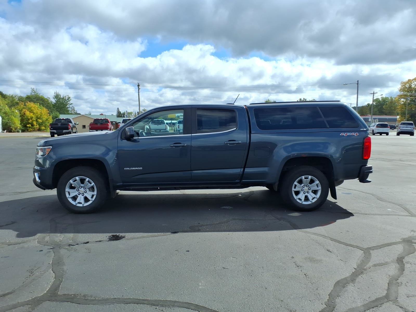 Used 2019 Chevrolet Colorado LT w/ LT Convenience Package AWD/4WD image 2