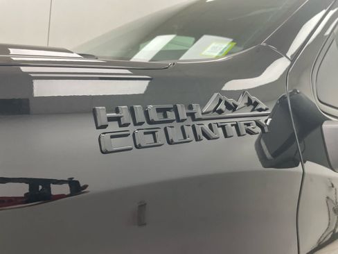 New 2026 Chevrolet Silverado 1500 High Country w/ High Country Premium Package AWD/4WD image 21
