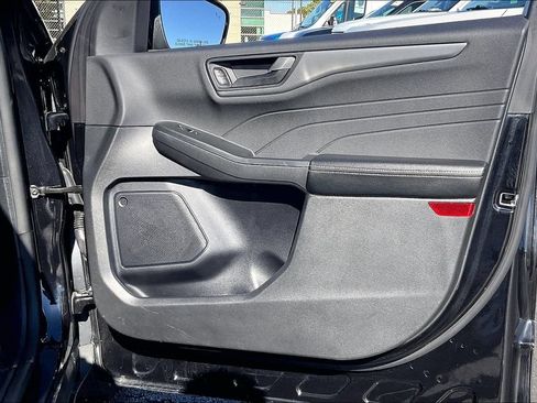 Certified 2023 Ford Escape Active AWD/4WD image 23