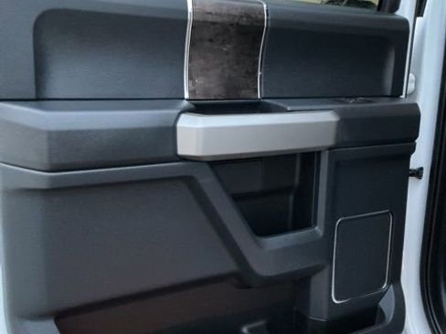 Used 2022 Ford F350 Lariat w/ FX4 Off-Road Package image 22