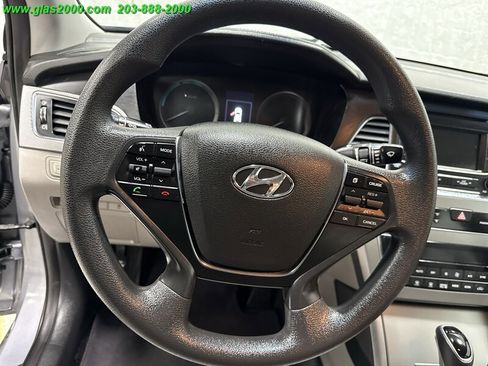 Used 2016 Hyundai Sonata SE image 4