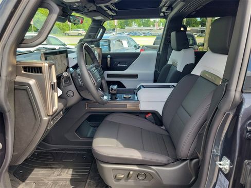 New 2025 GMC Hummer EV 2X image 11