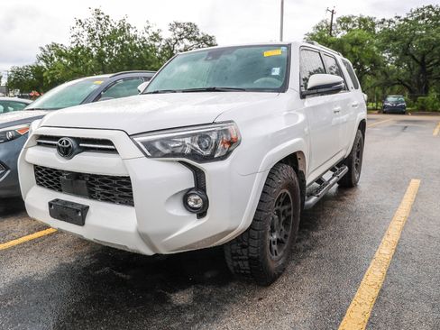 Used 2023 Toyota 4Runner SR5 Premium w/ Moonroof Package RWD image 1
