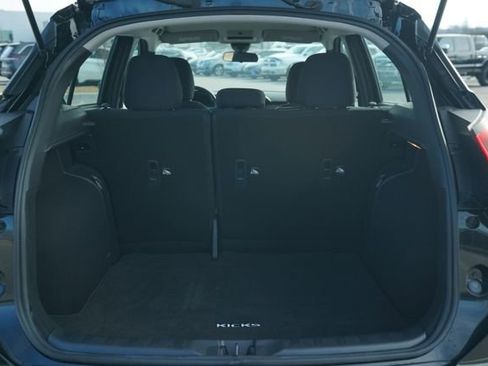 Used 2024 Nissan Kicks SR image 17