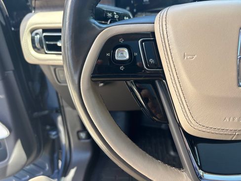 Used 2021 Lincoln Aviator Reserve w/ Equipment Group 201A AWD/4WD image 18