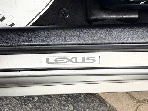 Used 2016 Lexus IS 200t w/ F Sport Package RWD image 27