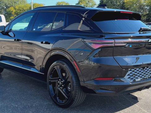 Certified 2024 Chevrolet Equinox EV RS image 4