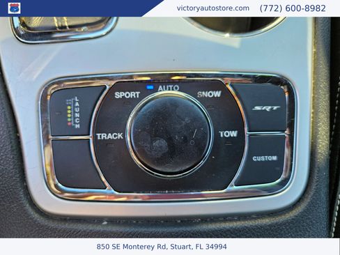 Used 2016 Jeep Grand Cherokee SRT image 53