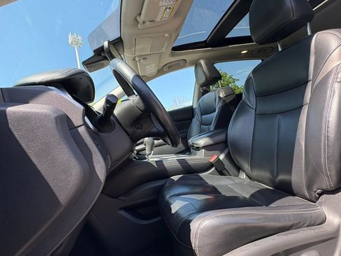 Used 2020 Nissan Murano SL w/ Moonroof Package AWD/4WD image 2