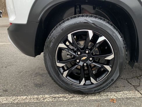 Used 2023 Chevrolet TrailBlazer LT image 11