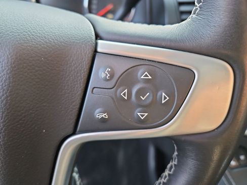 Used 2016 GMC Yukon XL SLT w/ Open Road Package image 19