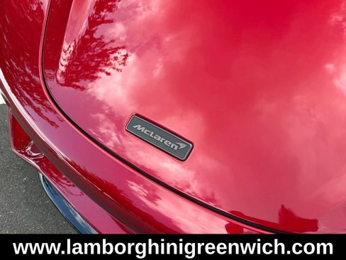 Used 2025 McLaren 750S RWD image 18