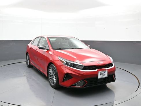 Certified 2024 Kia Forte GT-Line w/ GT-Line Premium Package FWD image 3