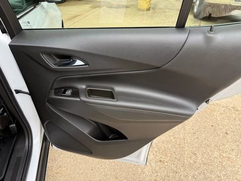 Used 2023 Chevrolet Equinox Premier w/ LPO, Floor Liner Package image 21