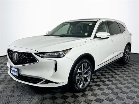 Used 2022 Acura MDX SH-AWD w/ Technology Package image 2