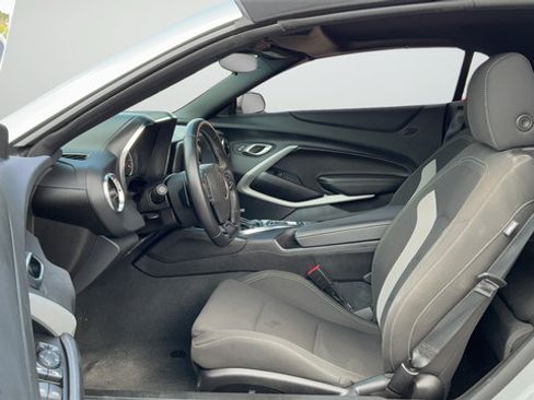 Used 2024 Chevrolet Camaro LT w/ Technology Package RWD image 20