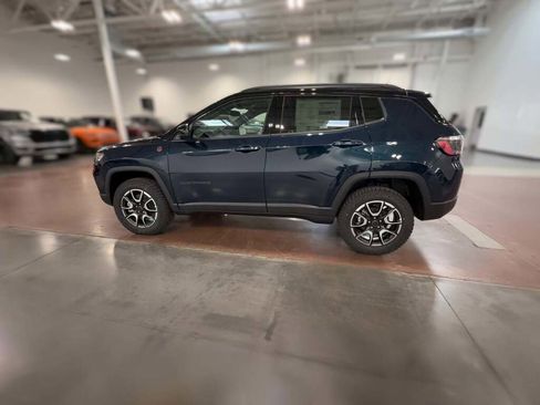 New 2026 Jeep Compass Trailhawk image 6