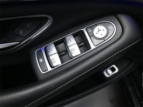 Used 2016 Mercedes-Benz S 550 Sedan image 21