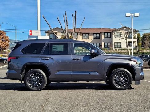 New 2026 Toyota Sequoia Platinum image 4