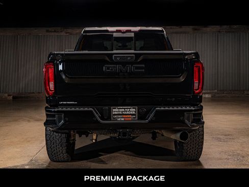 Used 2020 GMC Sierra 2500 AT4 w/ AT4 Premium Package AWD/4WD image 7
