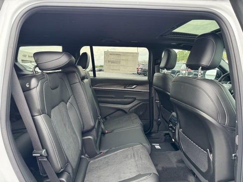 New 2026 Jeep Grand Cherokee L 4WD image 6