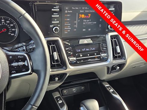 Used 2021 Kia Sorento S w/ Panoramic Sunroof Package image 17