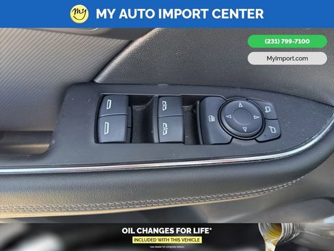 Used 2024 Buick Envision Preferred AWD/4WD image 12