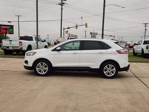 Used 2020 Ford Edge SEL FWD image 3