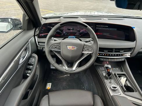 New 2026 Cadillac CT5 V w/ LPO, ONYX Package image 18