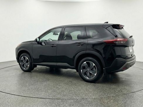 Used 2025 Nissan Rogue SV FWD image 6