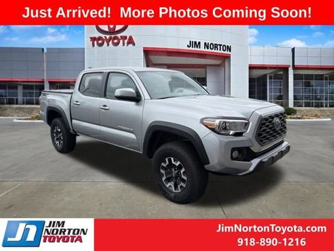 Used 2023 Toyota Tacoma TRD Off-Road RWD image 1