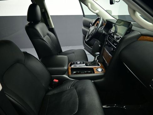 Used 2024 Nissan Armada SL image 26