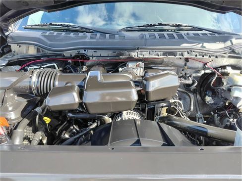 Used 2017 Ford F250 XLT w/ XLT Premium Package image 22