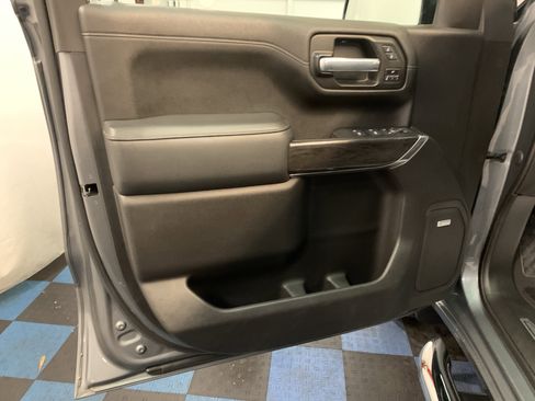 Used 2021 Chevrolet Silverado 1500 LTZ w/ LTZ Premium Package image 11