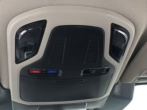 Certified 2025 Subaru Outback Premium image 34