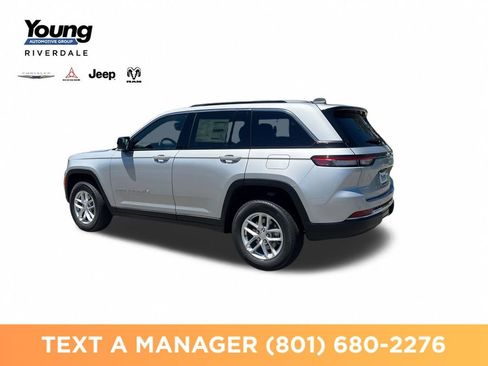 New 2026 Jeep Grand Cherokee Laredo AWD/4WD image 3