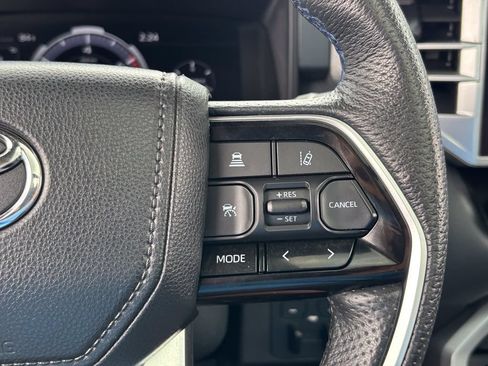 Used 2023 Toyota Tundra Platinum AWD/4WD image 39