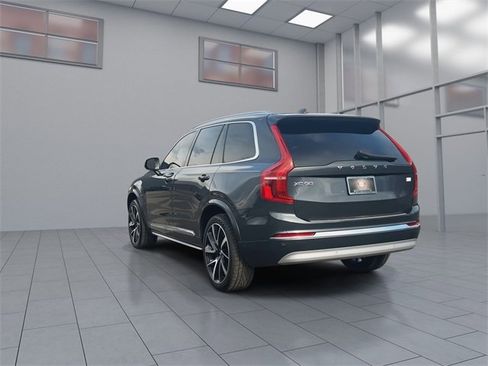 Used 2022 Volvo XC90 T8 Inscription Expression w/ Advanced Package image 7