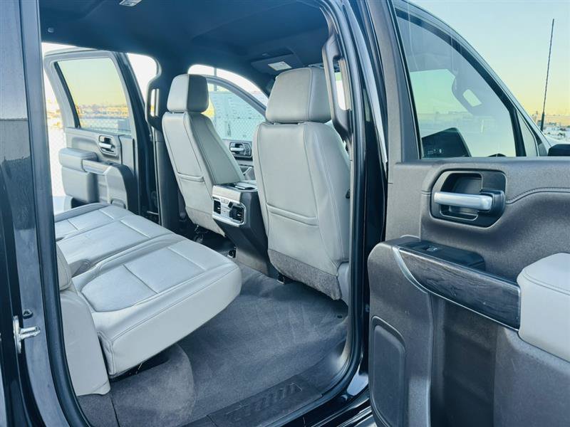 Used 2020 Chevrolet Silverado 2500 LTZ w/ LTZ Texas Edition AWD/4WD image 19