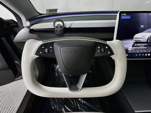 Used 2025 Tesla Model 3 RWD image 11