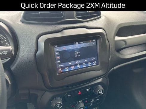 Used 2020 Jeep Renegade Altitude image 9