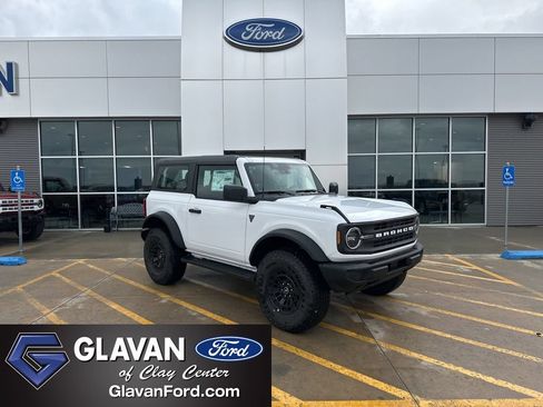 New 2026 Ford Bronco 2-Door w/ Sasquatch Package AWD/4WD image 1