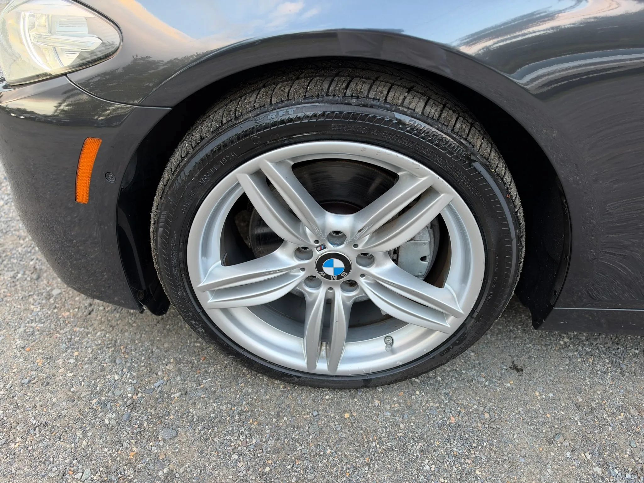 Used 2015 BMW 550i xDrive Sedan AWD/4WD image 9