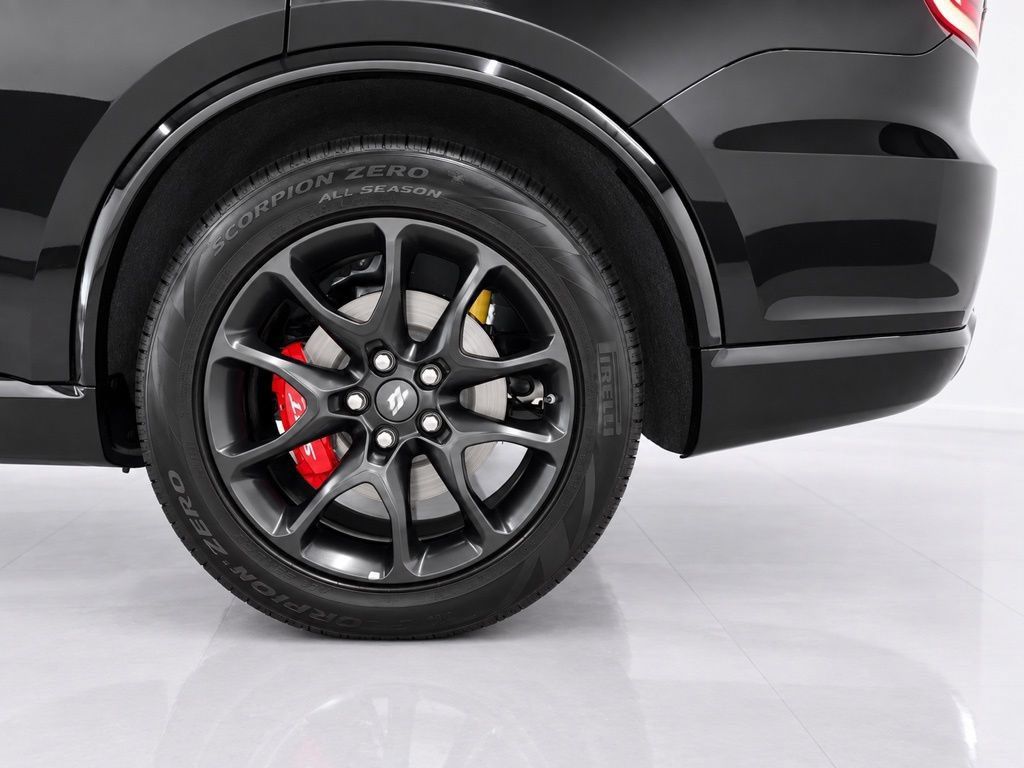 Used 2023 Dodge Durango R/T w/ Tow 'N Go Package AWD/4WD image 14